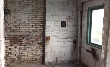 Venta Departamento con Galpón y Local en Ramos Mejia Muy buen Estado