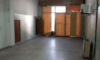 Venta Departamento con Galpón y Local en Ramos Mejia Muy buen Estado