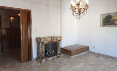 Venta Departamento con Galpón y Local en Ramos Mejia Muy buen Estado