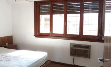 Venta Departamento con Galpón y Local en Ramos Mejia Muy buen Estado