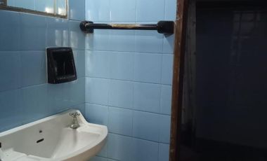 Venta Departamento con Galpón y Local en Ramos Mejia Muy buen Estado