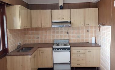Venta Departamento con Galpón y Local en Ramos Mejia Muy buen Estado