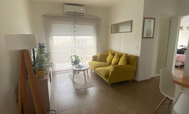 Departamento en  venta de 2 ambientes con balcón - Wilde