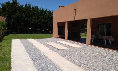 Casa 3 amb con amplio parque. Mar Chiquita