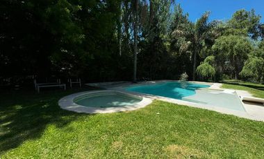 GRAN CASA EN VENTA C/LOTE DE 6157M2, EL MORO, MARCOS PAZ