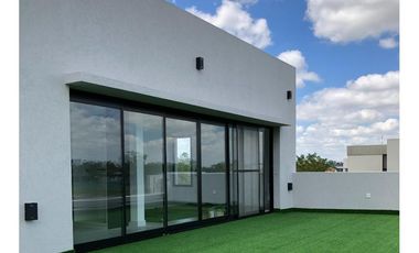 Casa en venta - 3 Dormitorios 3 Baños - Cochera - 530Mts2 - San Pablo, Pilar