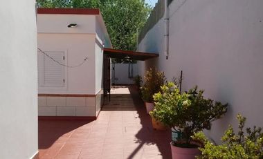 Departamento en venta - 2 Dormitorios 1 Baño - Amoblado - 50Mts2 - Costa Azul