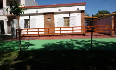 Departamento en venta - 2 Dormitorios 1 Baño - Amoblado - 50Mts2 - Costa Azul