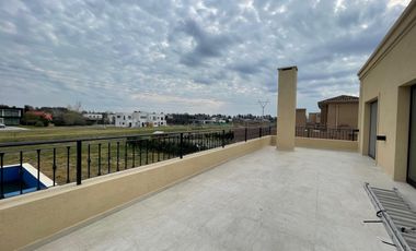 Excelente casa en venta en Altos de Campo Grande