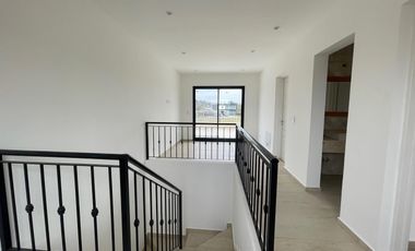 Excelente casa en venta en Altos de Campo Grande