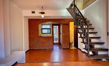 Venta  Triplex en Barrio San Carlos Mar del Plata