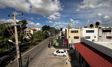 LOCAL O CASA CON USO DE SUELO COMERCIAL SOBRE AVENIDA DE LA LUNA, CASA O LOCALES