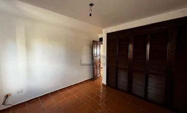 LOCAL O CASA CON USO DE SUELO COMERCIAL SOBRE AVENIDA DE LA LUNA, CASA O LOCALES