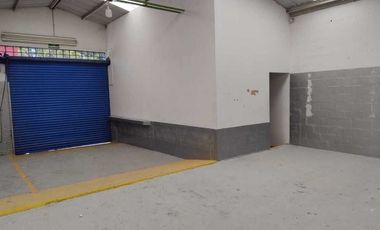 VENTA DE 3 BODEGAS COMERCIALES MUY CERCA CONSTITUYENTES