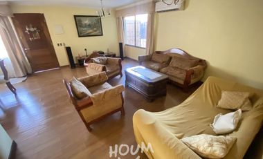 CASA EN VENTA CALLE PINTOR ARTURO GORDON