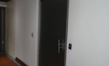 Oficina en excelente estado con vista a la ciudad