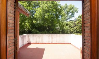 Casa jardin  y pileta y terreno -  Lomas Schoenstatt