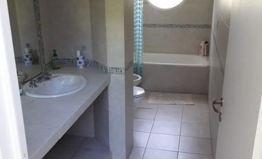 Excelente OPORTUNIDAD para tener tu casa de los sueños en el Country Pilar del Lago