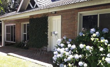 Excelente OPORTUNIDAD para tener tu casa de los sueños en el Country Pilar del Lago