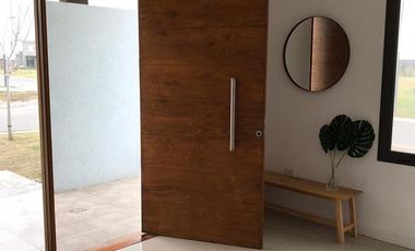 Excelente Casa en Puertos del Lago