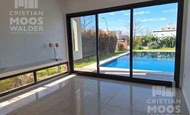 Excelente Casa en Puertos del Lago