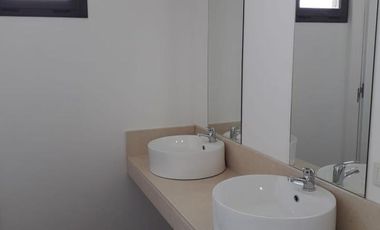Excelente Casa en Puertos del Lago