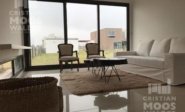 Excelente Casa en Puertos del Lago