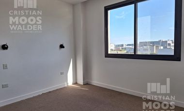 Excelente Casa en Puertos del Lago
