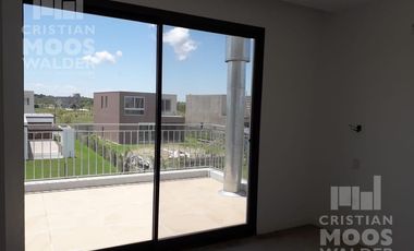 Excelente Casa en Puertos del Lago
