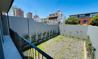 Departamento de 3 ambientes CON DETALLES DE CATEGORÍA en venta, en San Isidro.