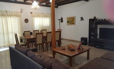 Casa - Zarate