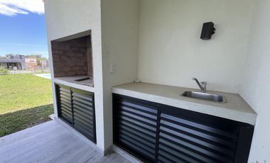 Casa a estrenar equipada c/pileta San Ramiro, Pilar del Este - Mallmann Propiedades