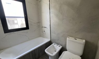 Casa a estrenar equipada c/pileta San Ramiro, Pilar del Este - Mallmann Propiedades