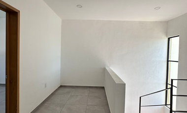 HERMOSA CASA EN LINDA VISTA