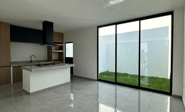 HERMOSA CASA EN LINDA VISTA