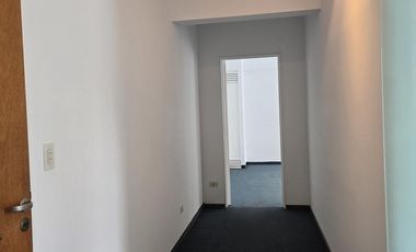 Oficina en  pleno centro de San Isidro
