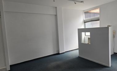 Oficina en  pleno centro de San Isidro