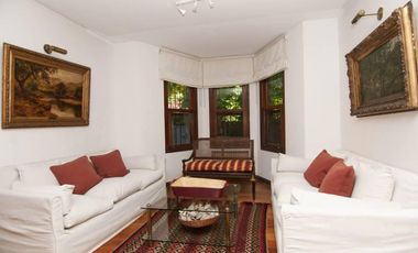Casa con gran jardin y pileta -  Lomas Schoenstatt