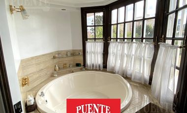 Importante Chalet en Venta en Monte Grande sobre lote de 1400 m2