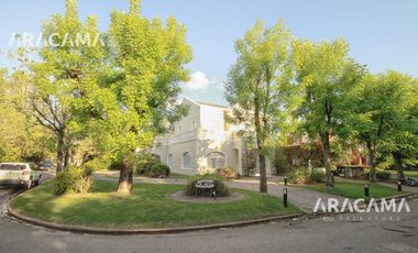 Casa en venta en Solar del bosque - Canning