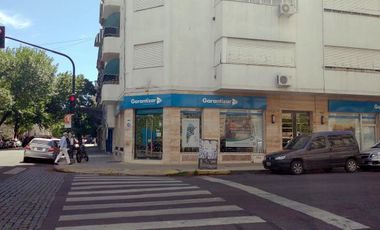 Local en venta en La Plata