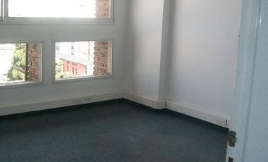 Alquiler Oficina de 50 m2 en  Monserrat