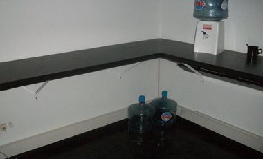 Alquiler Oficina de 50 m2 en  Monserrat