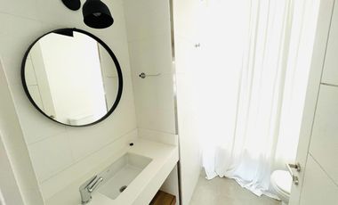 Departamento de 3 ambientes CON DETALLES DE CATEGORÍA en venta, en San Isidro.