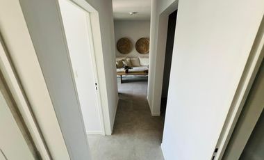 Departamento de 3 ambientes CON DETALLES DE CATEGORÍA en venta, en San Isidro.