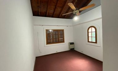 Casa en Ezeiza, varela 1222