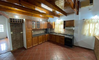 Casa en Ezeiza, varela 1222