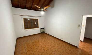 Casa en Ezeiza, varela 1222