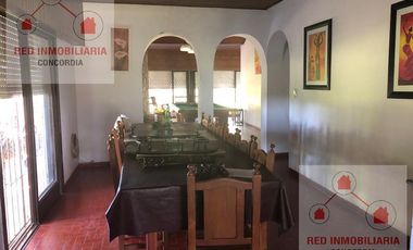 Casa - Colonia Adela