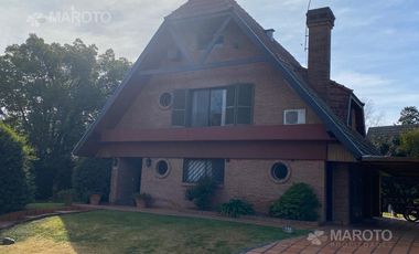 CASA EN VENTAY ALQUILER  EN LOS HORNEROS C.C. - MAROTO PROPIEDADES-